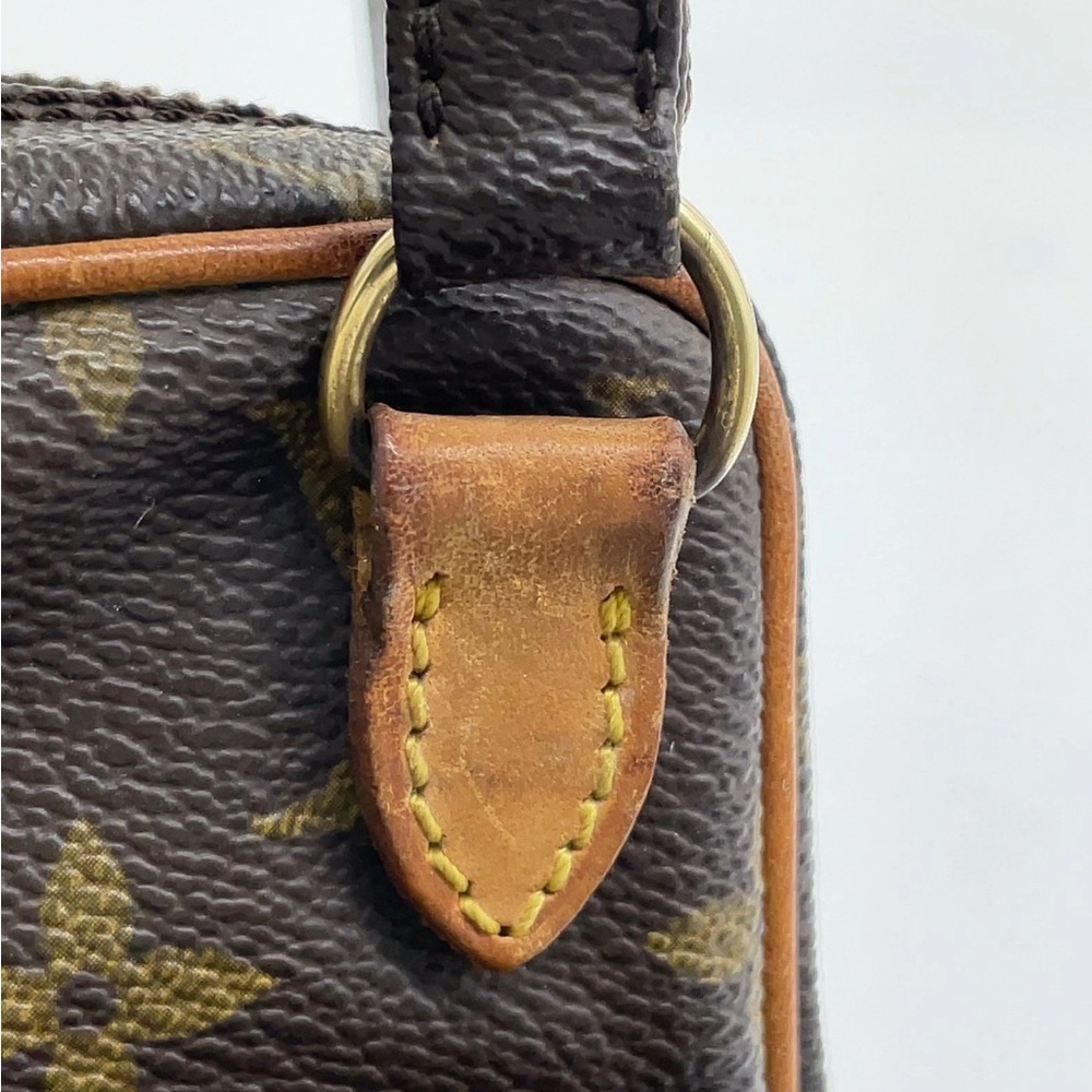 Authentic Louis Vuitton Monogram Amazone Crossbody Bag - Picture 7 of 11